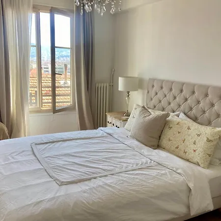 Bright 50 M With Balcony Daire