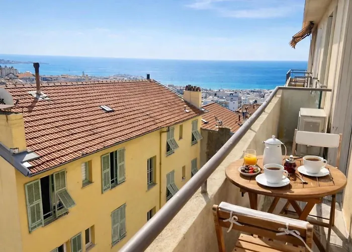 Beautiful View Walking Distance From The Center Appartement